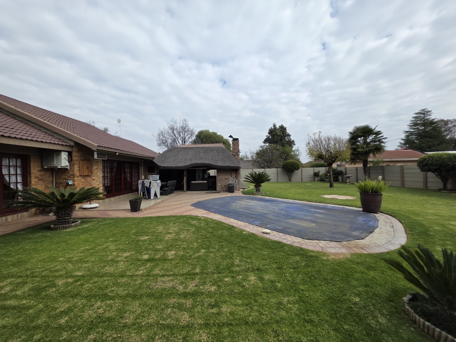 3 Bedroom Property for Sale in Flamingo Park Free State